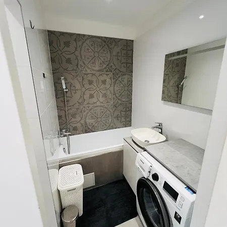 V Centre Mesta Apartamento Dubnica nad Váhom